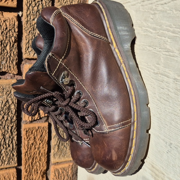 Vintage Dr Martens 8542 Chunky Platform Boots Made in England US 10 UK 8 - Picture 1 of 13